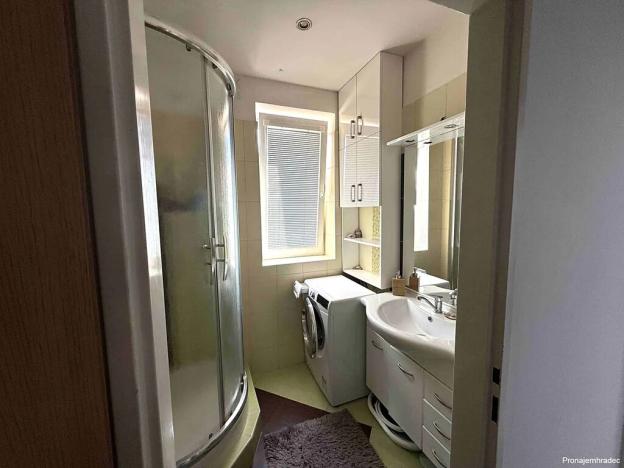 Pronájem bytu 1+kk, Hradec Králové, Pražská třída, 35 m2