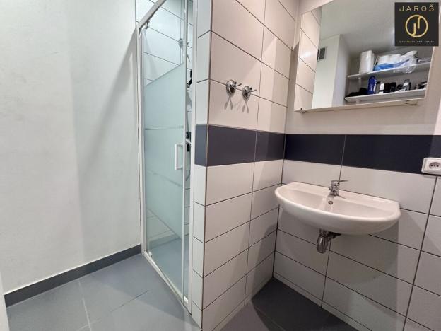 Pronájem bytu 2+1, Chomutov, Václavská, 52 m2