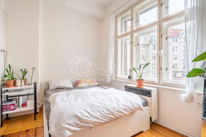 Pronájem bytu 2+1, Praha, Bulharská, 41 m2