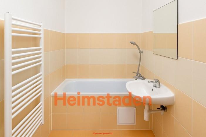 Pronájem bytu 1+kk, Karviná - Nové Město, Zakladatelská, 28 m2