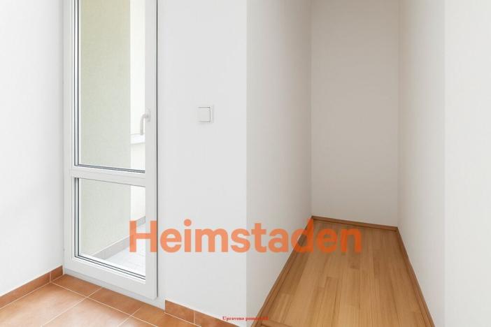 Pronájem bytu 1+kk, Karviná - Nové Město, Zakladatelská, 28 m2