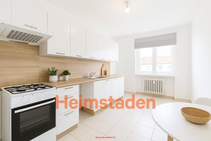 Pronájem bytu 1+1, Havířov - Město, Hlavní třída, 33 m2