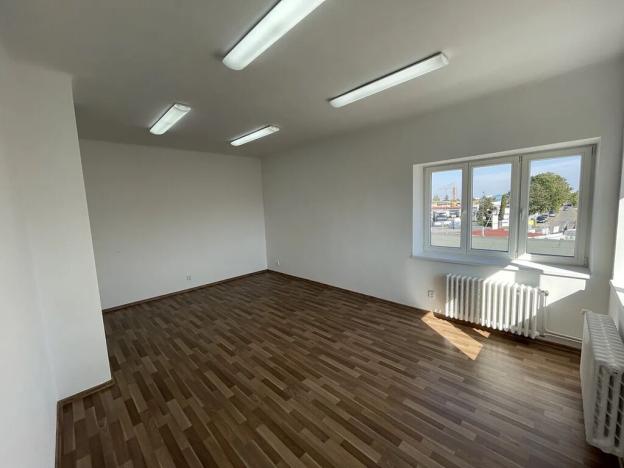 Pronájem kanceláře, Praha - Horní Počernice, Bystrá, 30 m2