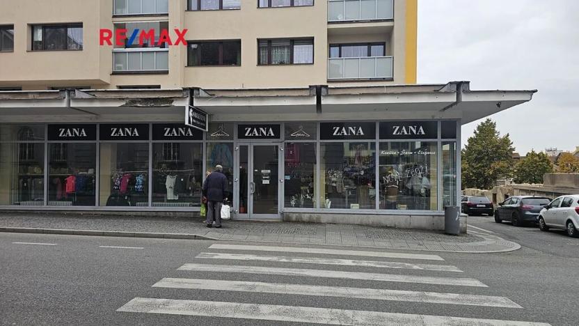 Pronájem obchodního prostoru, Kolín, Pražská, 204 m2