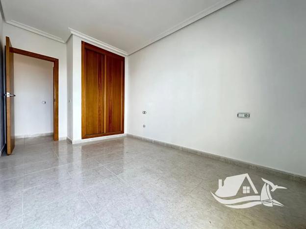 Prodej bytu 3+kk, Torrevieja, Španělsko, 65 m2