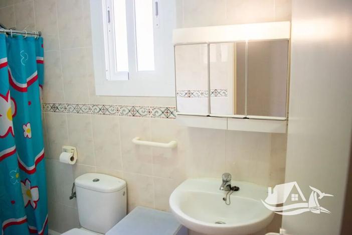 Prodej vícegeneračního domu, Los Alcázares, Španělsko, Calle Alicante, 1300 m2