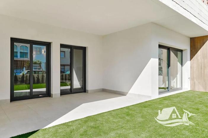 Prodej rodinného domu, Torrevieja, Španělsko, 100 m2