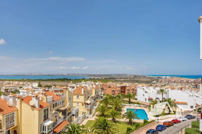 Prodej bytu 3+kk, Torrevieja, Španělsko, 45 m2