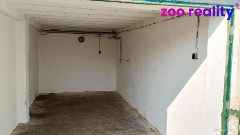Pronájem garáže, Chomutov, Beethovenova, 20 m2