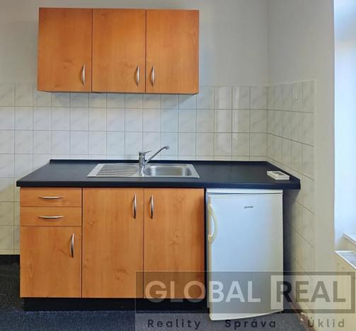 Pronájem kanceláře, Jihlava, Fibichova, 47 m2