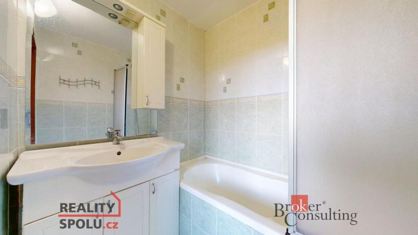 Prodej bytu 2+1, Chomutov, Pod Břízami, 60 m2