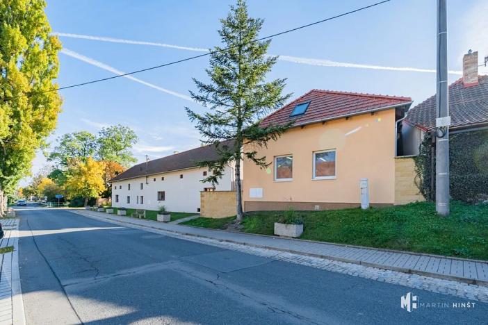 Pronájem bytu 2+kk, Zlonín, Hlavní, 50 m2