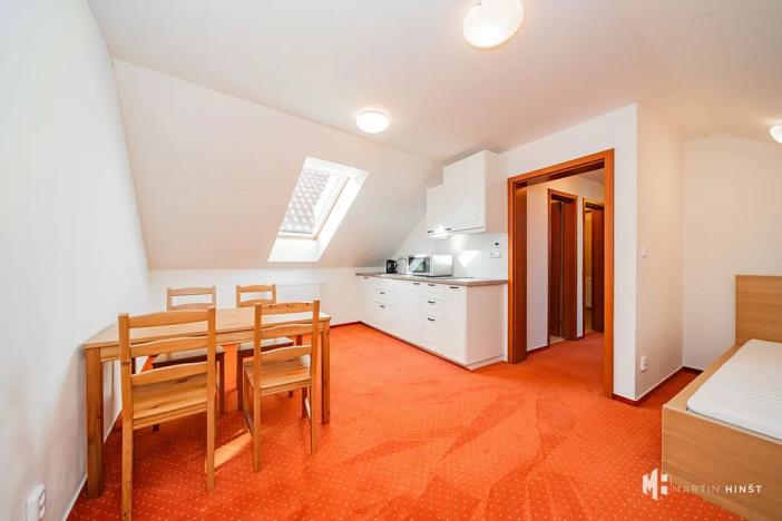 Pronájem bytu 2+kk, Zlonín, Hlavní, 50 m2