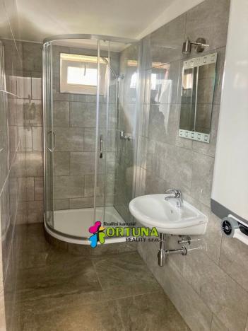 Pronájem bytu 2+kk, České Budějovice, V. Špály, 35 m2