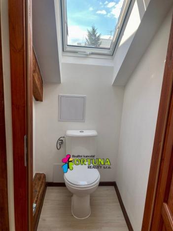 Pronájem bytu 2+kk, České Budějovice, V. Špály, 35 m2