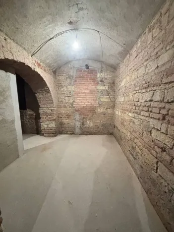 Pronájem obchodního prostoru, Praha - Smíchov, Plzeňská, 295 m2