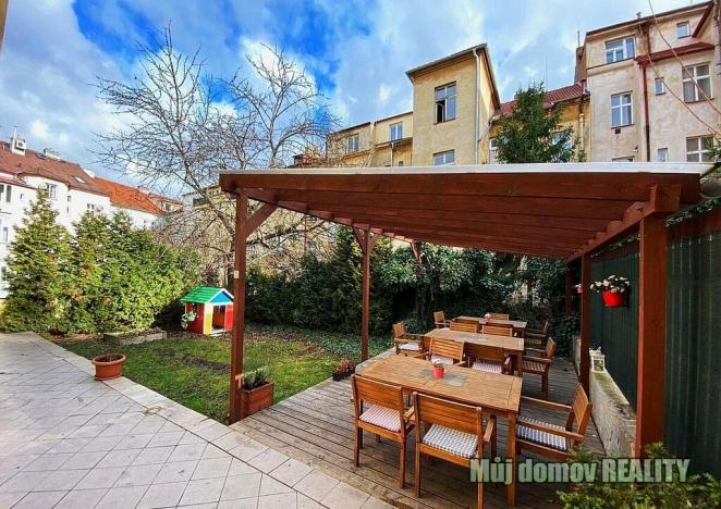 Pronájem bytu 2+kk, Praha - Smíchov, U Santošky, 50 m2