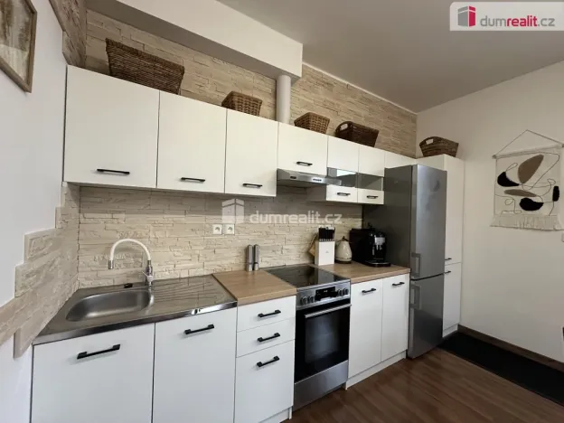 Pronájem bytu 2+kk, Břeclav, Gen. Šimka, 50 m2