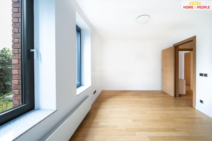 Prodej bytu 2+kk, Praha - Podolí, Jeremenkova, 62 m2