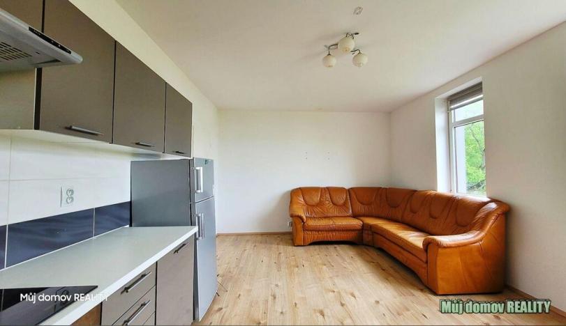 Prodej bytu 1+kk, Praha - Uhříněves, Bečovská, 32 m2