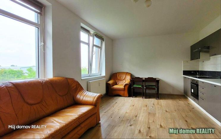 Prodej bytu 1+kk, Praha - Uhříněves, Bečovská, 32 m2