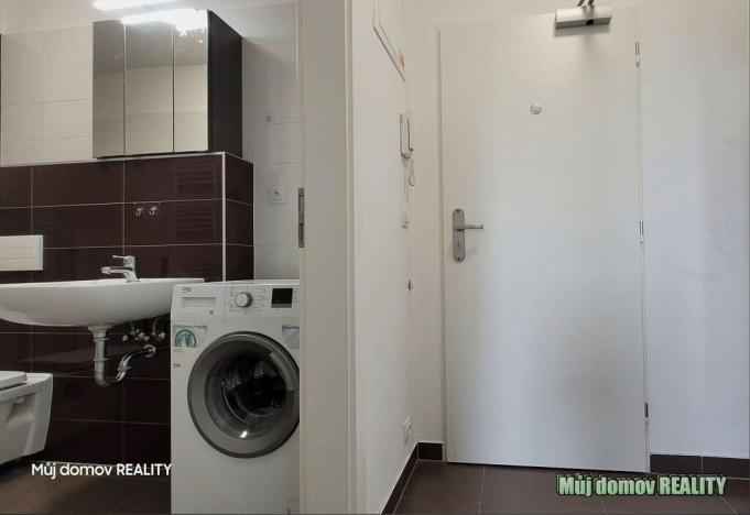 Prodej bytu 1+kk, Praha - Uhříněves, Bečovská, 32 m2