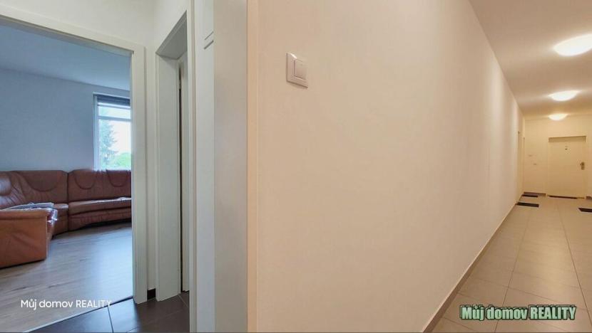 Prodej bytu 1+kk, Praha - Uhříněves, Bečovská, 32 m2