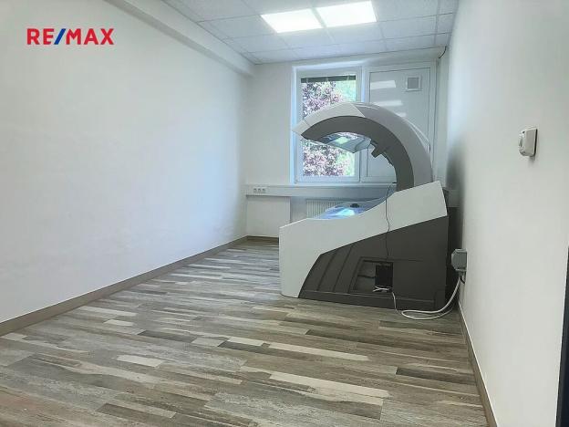 Pronájem obchodního prostoru, Praha - Braník, Údolní, 18 m2