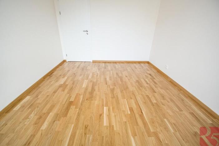 Pronájem bytu 2+kk, Praha - Modřany, Kolmanova, 61 m2