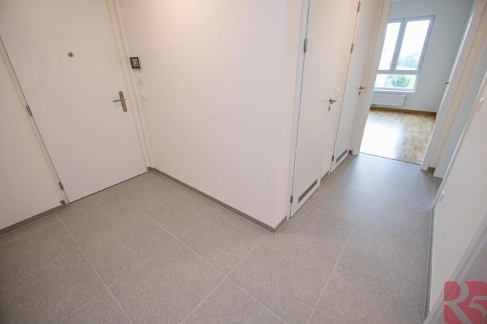 Pronájem bytu 2+kk, Praha - Modřany, Kolmanova, 61 m2