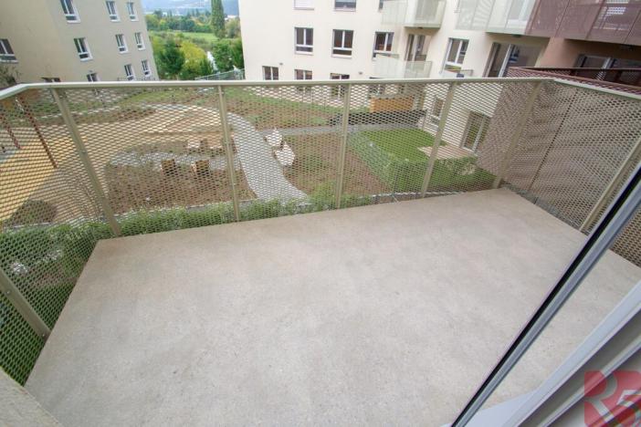 Pronájem bytu 2+kk, Praha - Modřany, Kolmanova, 61 m2