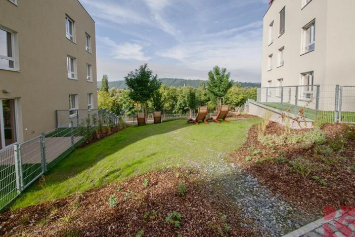 Pronájem bytu 2+kk, Praha - Modřany, Kolmanova, 61 m2