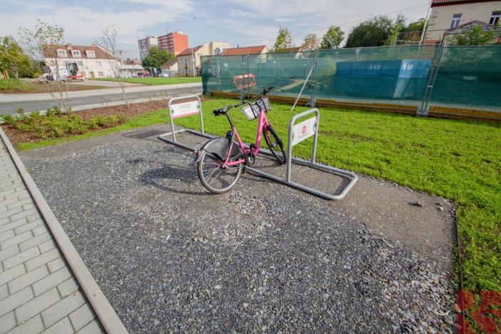 Pronájem bytu 2+kk, Praha - Modřany, Kolmanova, 61 m2