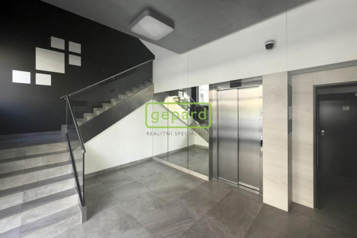 Pronájem bytu 3+kk, Praha, Honzíkova, 86 m2