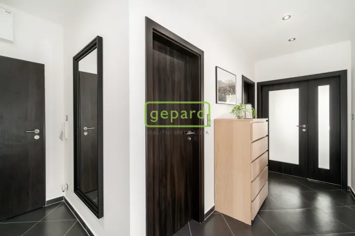 Pronájem bytu 3+kk, Praha, Honzíkova, 86 m2