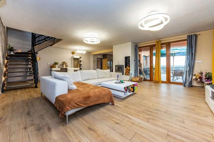 Prodej rodinného domu, Buš, 271 m2