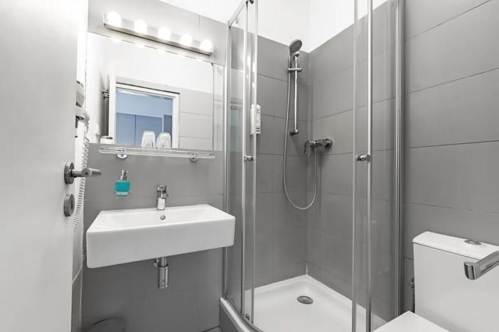 Pronájem bytu 1+kk, Praha - Nusle, Na Jezerce, 18 m2