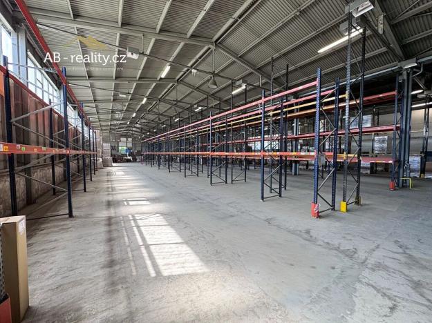 Pronájem skladu, Novosedlice, 2225 m2