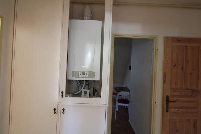 Pronájem bytu 2+1, Karlovy Vary, Pod Jelením skokem, 59 m2