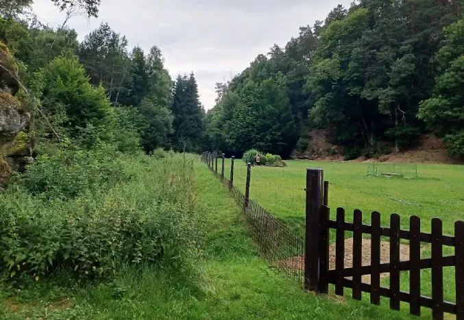 Dražba pozemku, Blatce, 2275 m2