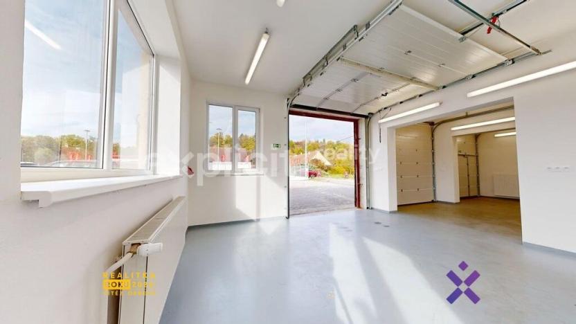 Pronájem výrobních prostor, Zlín, U Tescomy, 174 m2