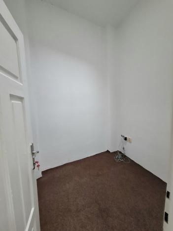 Pronájem bytu 1+1, Dobruška, Šubertovo nám., 28 m2