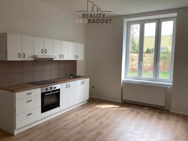 Pronájem bytu 2+kk, Ostrava, Erbenova, 53 m2