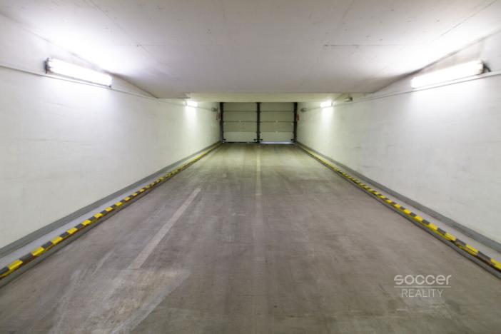 Pronájem garáže, Praha - Vysočany, Paříkova, 15 m2