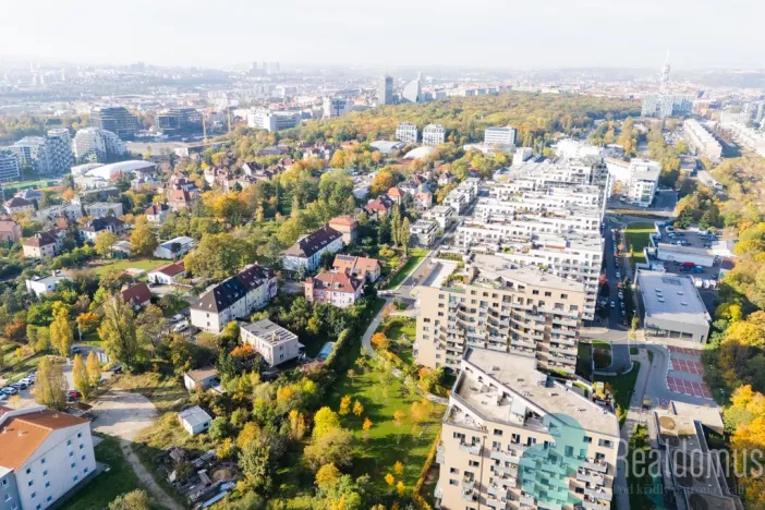 Prodej bytu 2+kk, Praha, Zvěřinova, 60 m2