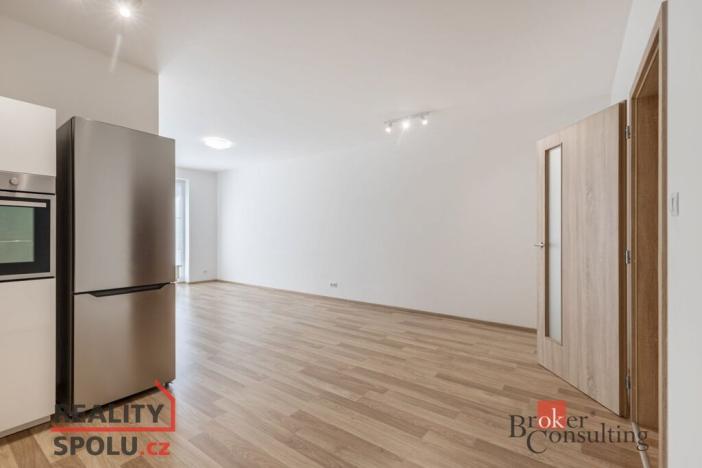 Pronájem bytu 2+kk, Brno - Zábrdovice, Přadlácká, 56 m2