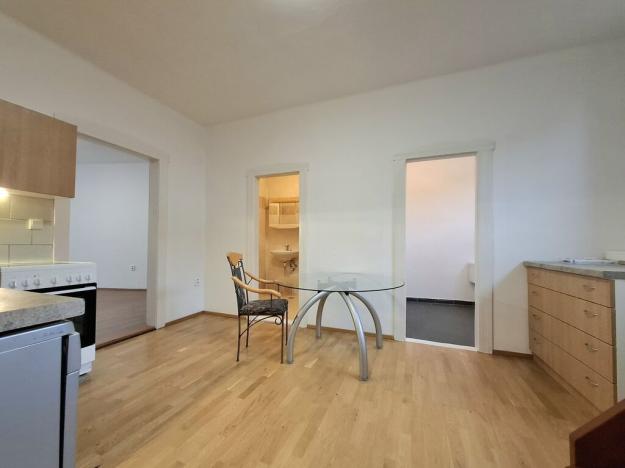 Pronájem bytu 2+1, Dobruška, Šubertovo nám., 70 m2