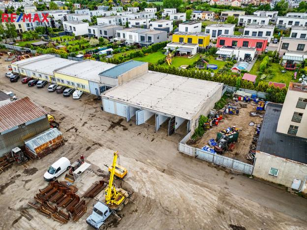 Pronájem garáže, Praha - Vinoř, Rosická, 69 m2