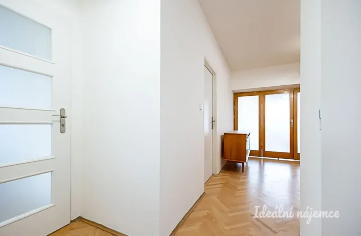 Pronájem bytu 4+kk, Praha - Podolí, Jeremenkova, 94 m2