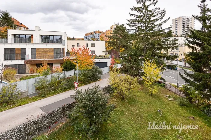 Pronájem bytu 4+kk, Praha - Podolí, Jeremenkova, 94 m2